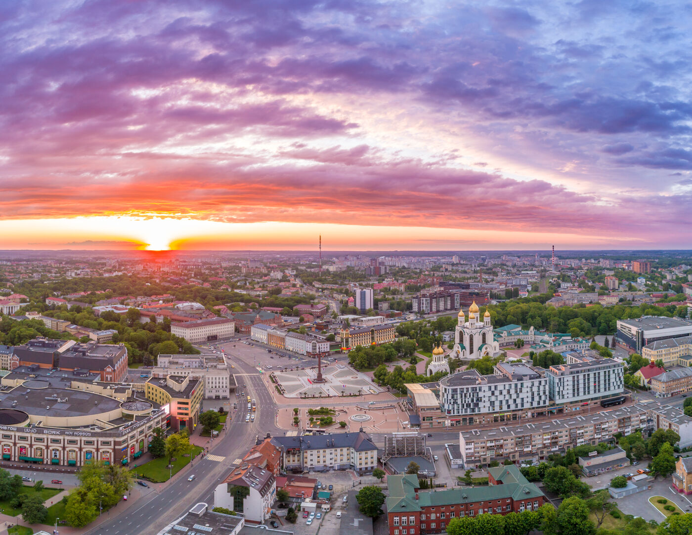Закат над городом
